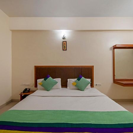Treebo Sam Residency Hotel Коимбаторе Екстериор снимка