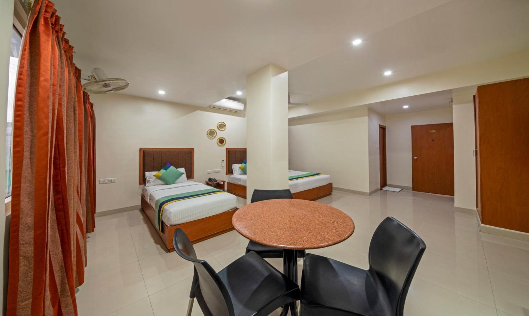 Treebo Sam Residency Hotel Коимбаторе Екстериор снимка
