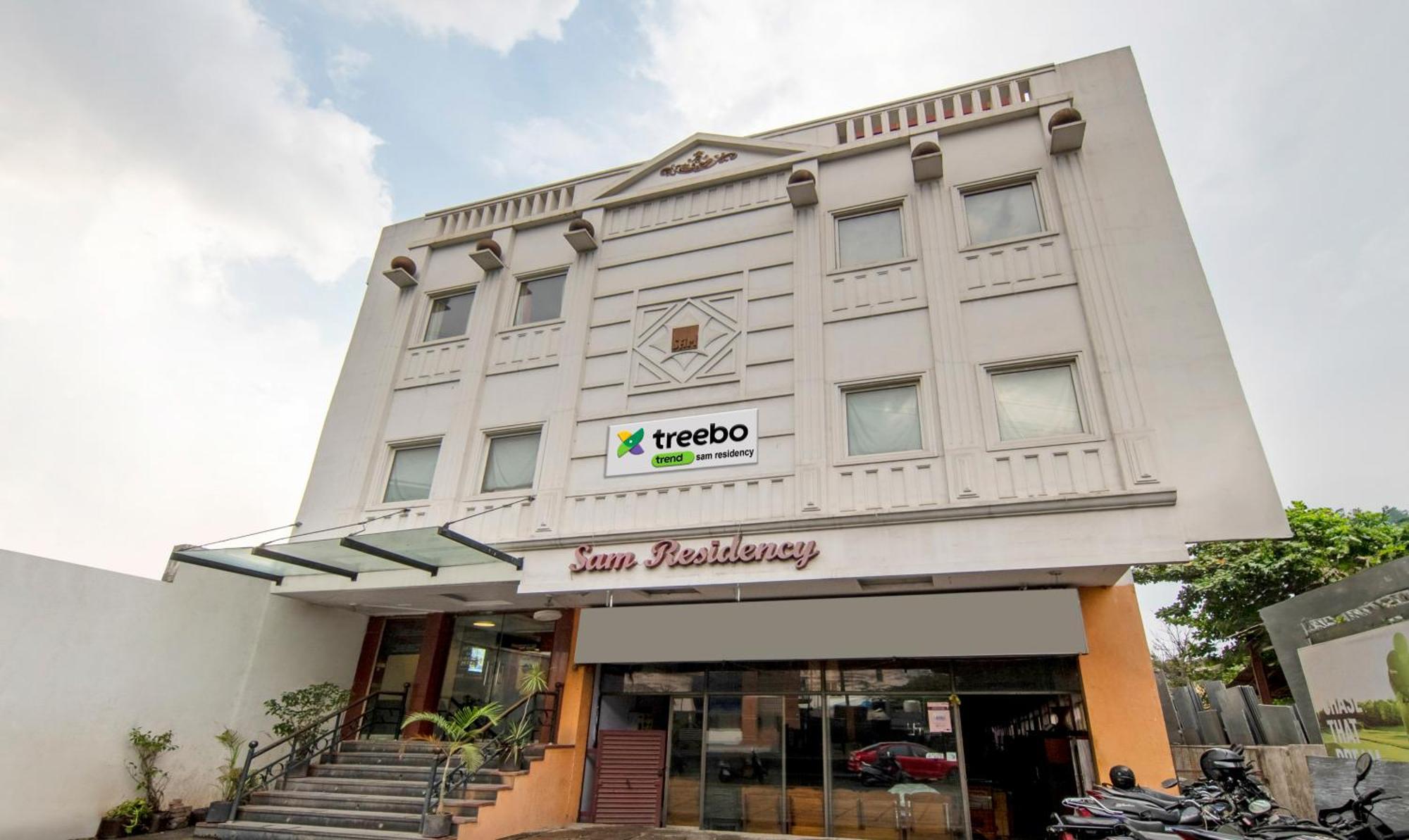 Treebo Sam Residency Hotel Коимбаторе Екстериор снимка