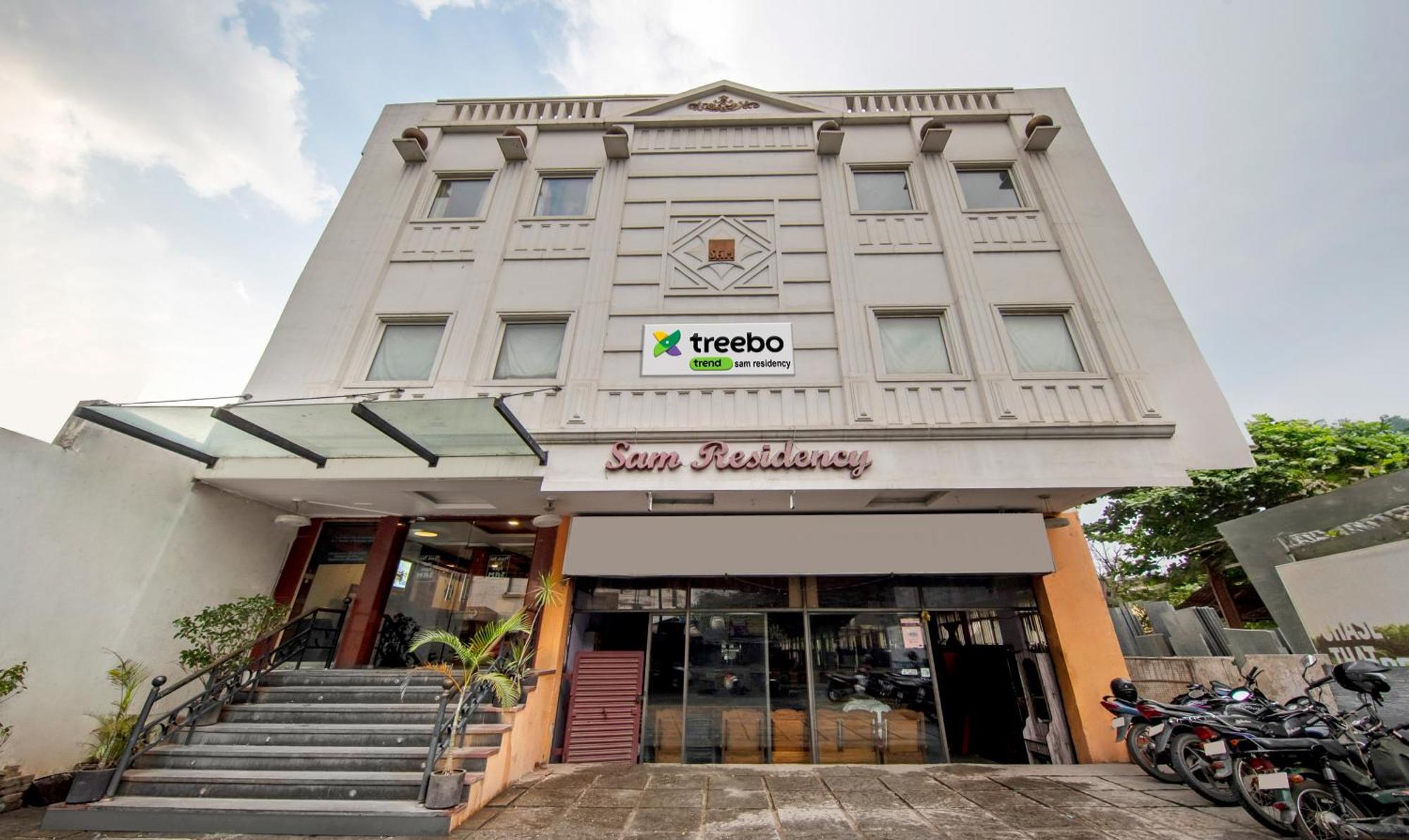 Treebo Sam Residency Hotel Коимбаторе Екстериор снимка